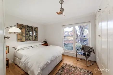 Property photo of 2/5 Stonehaven Court Toorak VIC 3142