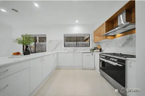 Property photo of 7 Hal Porter Terrace Lynbrook VIC 3975