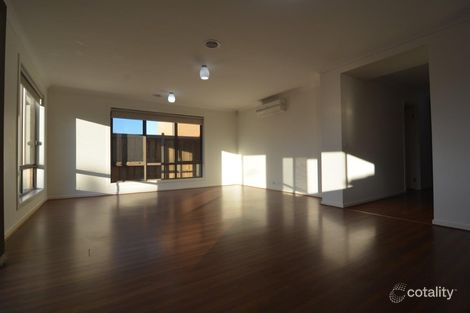 Property photo of 4 Shaheen Court Werribee VIC 3030