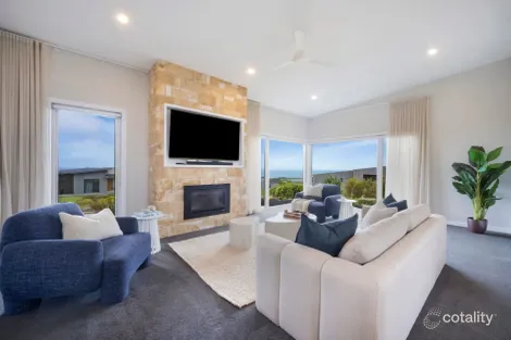 Property photo of 16 Whale Avenue Warrnambool VIC 3280