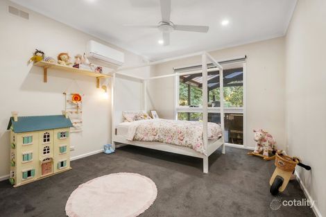 Property photo of 40 Belvedere Drive Montrose VIC 3765