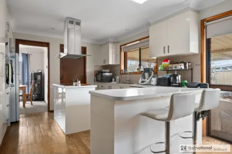 Property photo of 2 Elphinstone Place Windradyne NSW 2795
