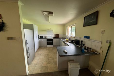 Property photo of 33 Jacqueline Drive Emerald QLD 4720
