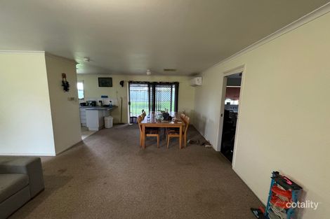 Property photo of 33 Jacqueline Drive Emerald QLD 4720