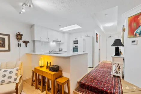 Property photo of 10/19 Riverview Parade Surfers Paradise QLD 4217