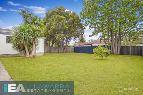 Property photo of 21 Hogarth Avenue Mount Warrigal NSW 2528