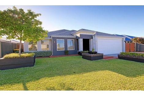 Property photo of 8 Larimar Parade Byford WA 6122