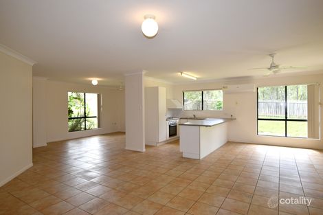 Property photo of 1 Elm Court Kin Kora QLD 4680