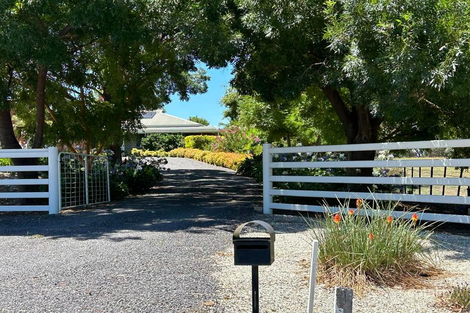 Russ Gully Way, Tarrawingee, VIC 3678