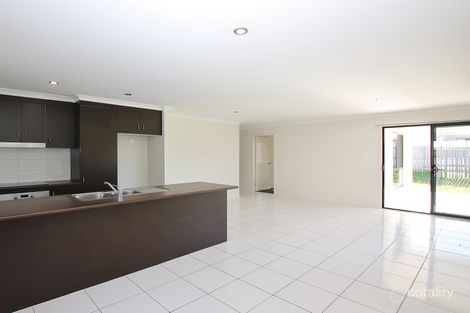 Property photo of 4 Wakim Close Gracemere QLD 4702