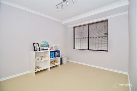 Property photo of 12 Holcombe Road Warnbro WA 6169