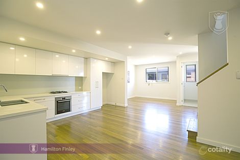 Property photo of 2/8 La Frank Street Burwood VIC 3125