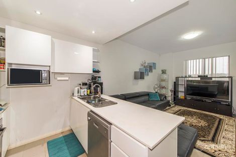 Property photo of 55 Lakeside Parade Jordan Springs NSW 2747