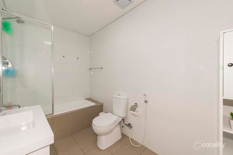 Property photo of 55 Lakeside Parade Jordan Springs NSW 2747