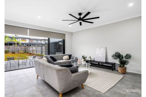 8 Habitat Pl, Marsden Park, NSW 2765