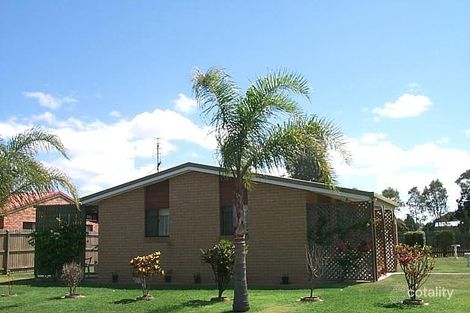 58 South St, Urangan, QLD 4655