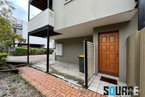 Property photo of 1/50 Lambert Road Indooroopilly QLD 4068