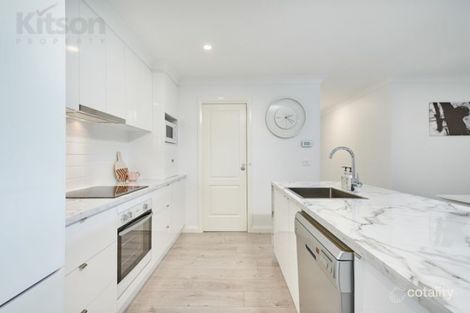Property photo of 5 Cunjegong Loop Gobbagombalin NSW 2650
