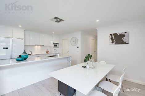 Property photo of 5 Cunjegong Loop Gobbagombalin NSW 2650