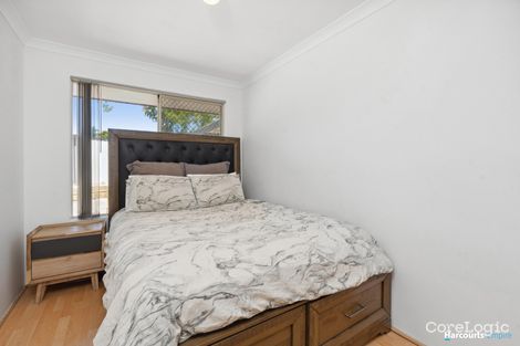 Property photo of 32 Adelphi Court Marangaroo WA 6064