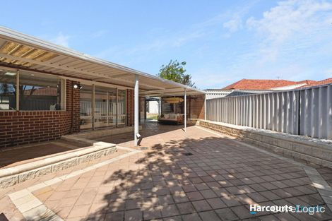 Property photo of 32 Adelphi Court Marangaroo WA 6064