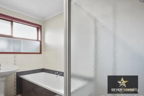 Property photo of 1/15 Toolern Street Melton South VIC 3338