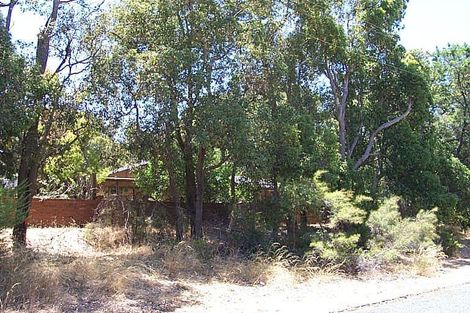 48 Dixon Rd, Kalamunda, WA 6076