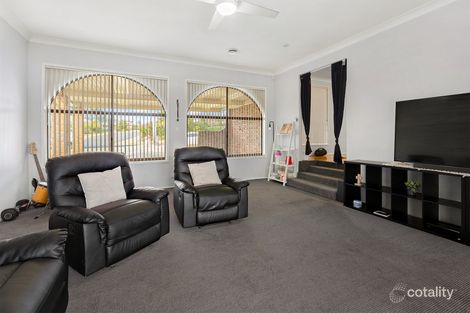 Property photo of 38 Macintyre Crescent Ruse NSW 2560