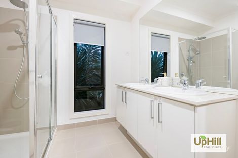 Property photo of 27 Parkgate Drive Clyde North VIC 3978