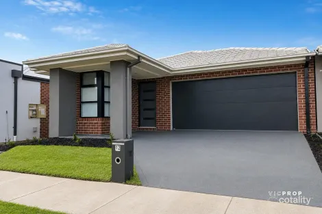 12 Gleam St, Werribee, VIC 3030