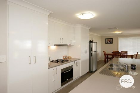 Property photo of 92 Mima Street Glenfield Park NSW 2650
