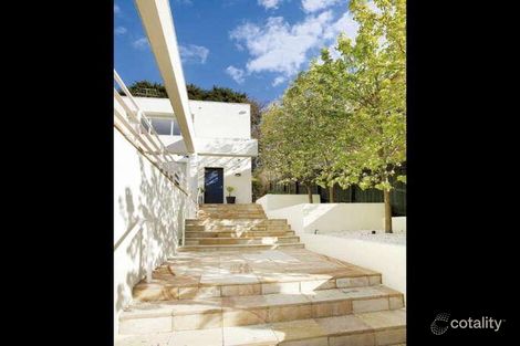 Property photo of 19 Yarravale Road Kew VIC 3101