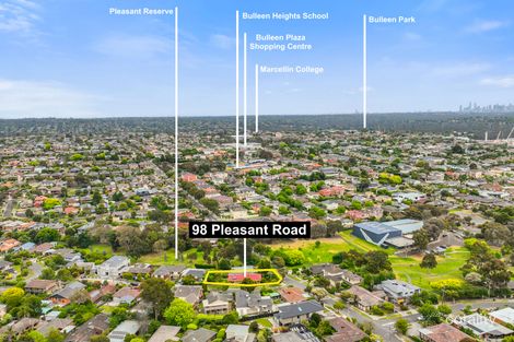 Property photo of 98 Pleasant Road Templestowe Lower VIC 3107