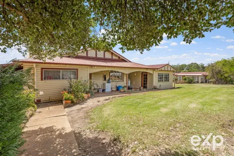 Property photo of 257 Campbells Road Kangaroo Gully WA 6255