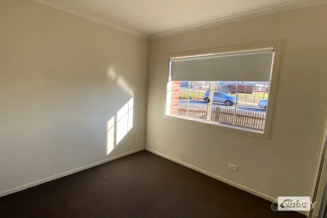 Property photo of 28 Mactier Avenue Wodonga VIC 3690