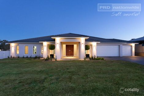 Property photo of 22 Plunkett Drive Lake Albert NSW 2650