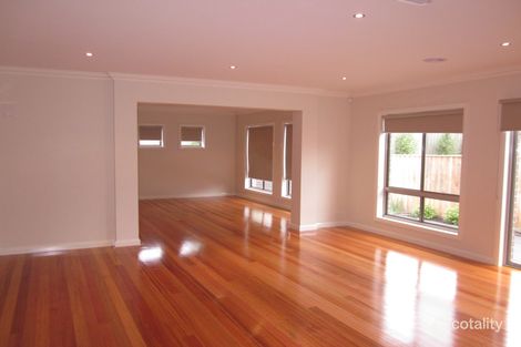 Property photo of 3 Dunluce Drive South Morang VIC 3752