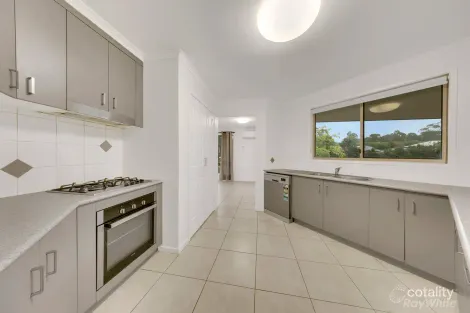 Property photo of 36 Skyline New Auckland QLD 4680