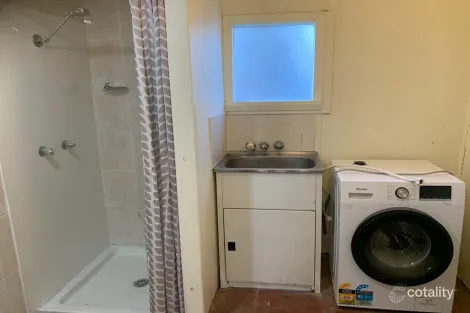 Property photo of 28 Third Avenue North Narromine NSW 2821