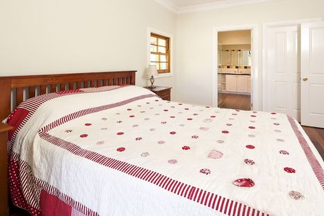 Property photo of 53 Leura Avenue Hawthorne QLD 4171