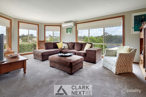 Property photo of 42 Outlook Drive Drouin VIC 3818