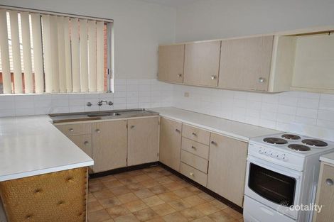 2/28 Caroline St, East Gosford, NSW 2250