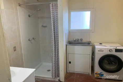 Property photo of 28 Third Avenue North Narromine NSW 2821