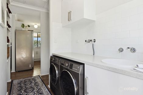 Property photo of 32 Teraglin Way Warnbro WA 6169