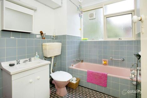 Property photo of 4/18 Alexandra Crescent Surrey Hills VIC 3127