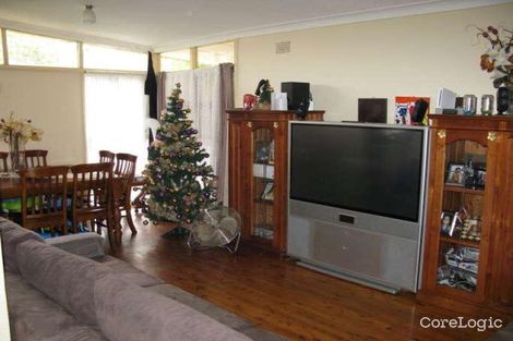 Property photo of 30 Fields Road Macquarie Fields NSW 2564