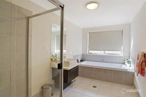 Property photo of 10 Ascot Drive Currans Hill NSW 2567