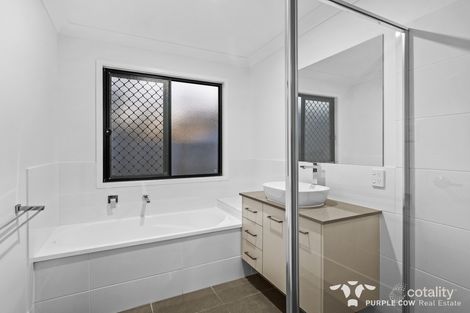 Property photo of 54 Woodline Drive Spring Mountain QLD 4300