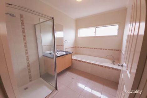 Property photo of 6 Strathallan Grove Craigieburn VIC 3064