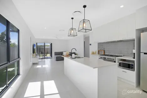 32 Summertaste Pde, Griffin, QLD 4503